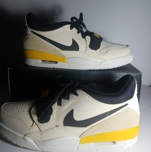 Air Jordan Legacy 312 Low Pale Vanilla University